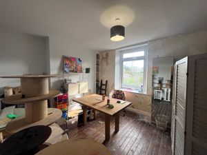 Photo 5- click for photo gallery